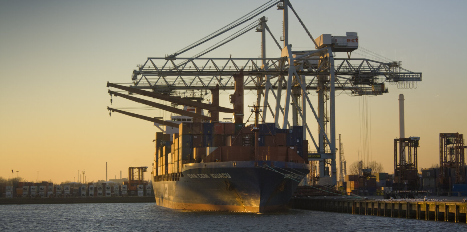 Digitalisations - Port & Ligistics - Rotterdam Maritime Capital of Europe