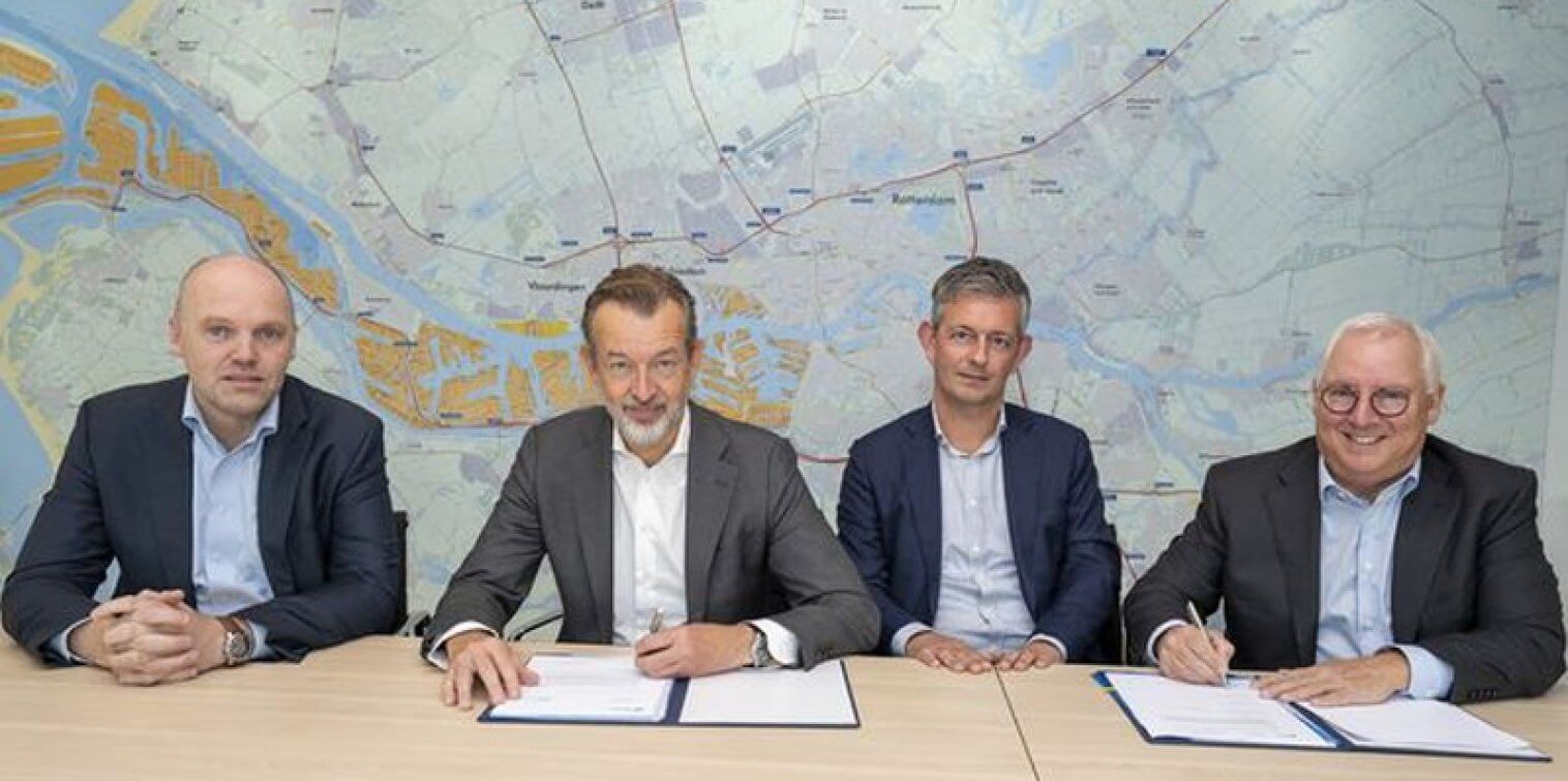 Signing Moezelweg Pipeline | Rotterdam Maritime Capital
